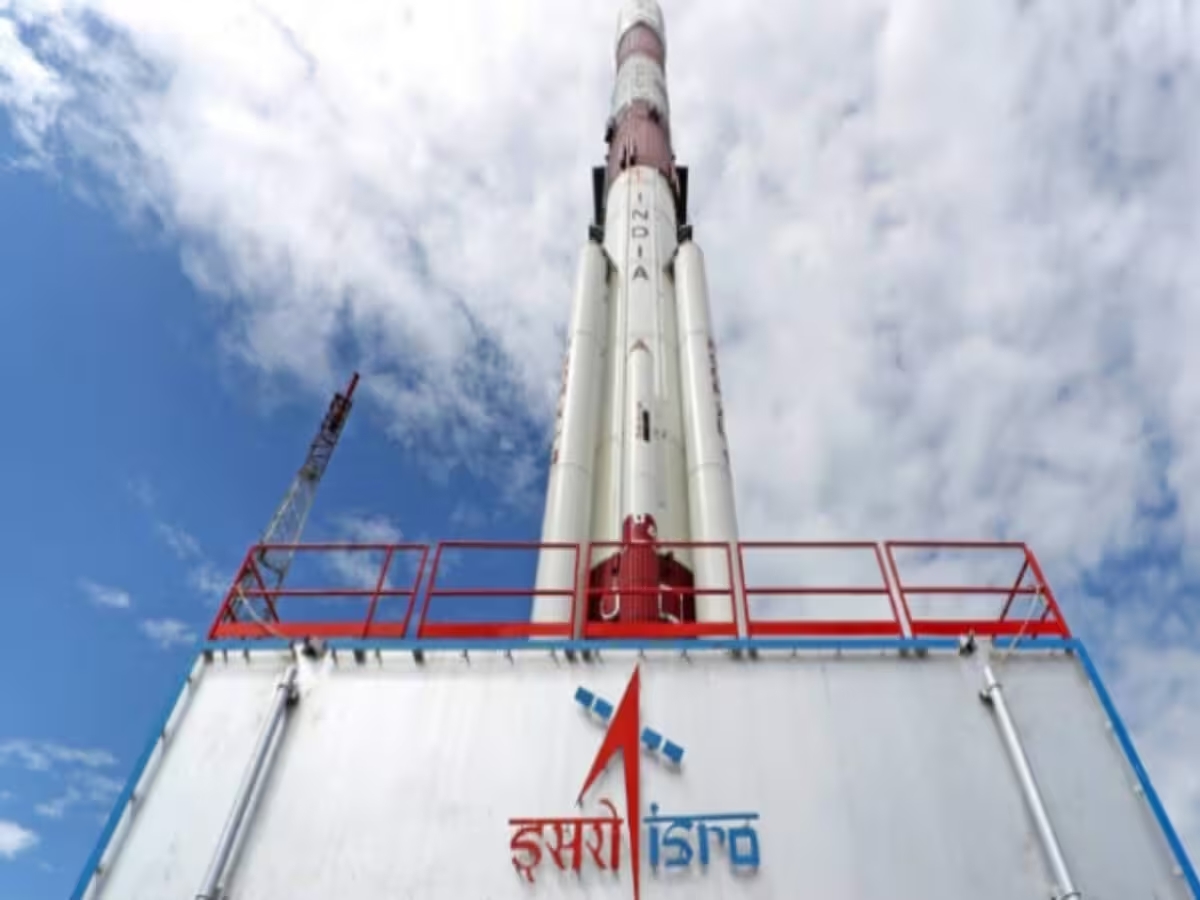 You are currently viewing Gaganyaan Mission: ISRO ने चुन लिए गगनयान के यात्री, वायुसेना के ये तीन जवान बनेंगे एस्ट्रोनॉट्स