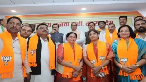 Read more about the article कांग्रेस की पूर्व विधायक पारुल साहू और अमित सक्सेना ने थामा भाजपा का दामन