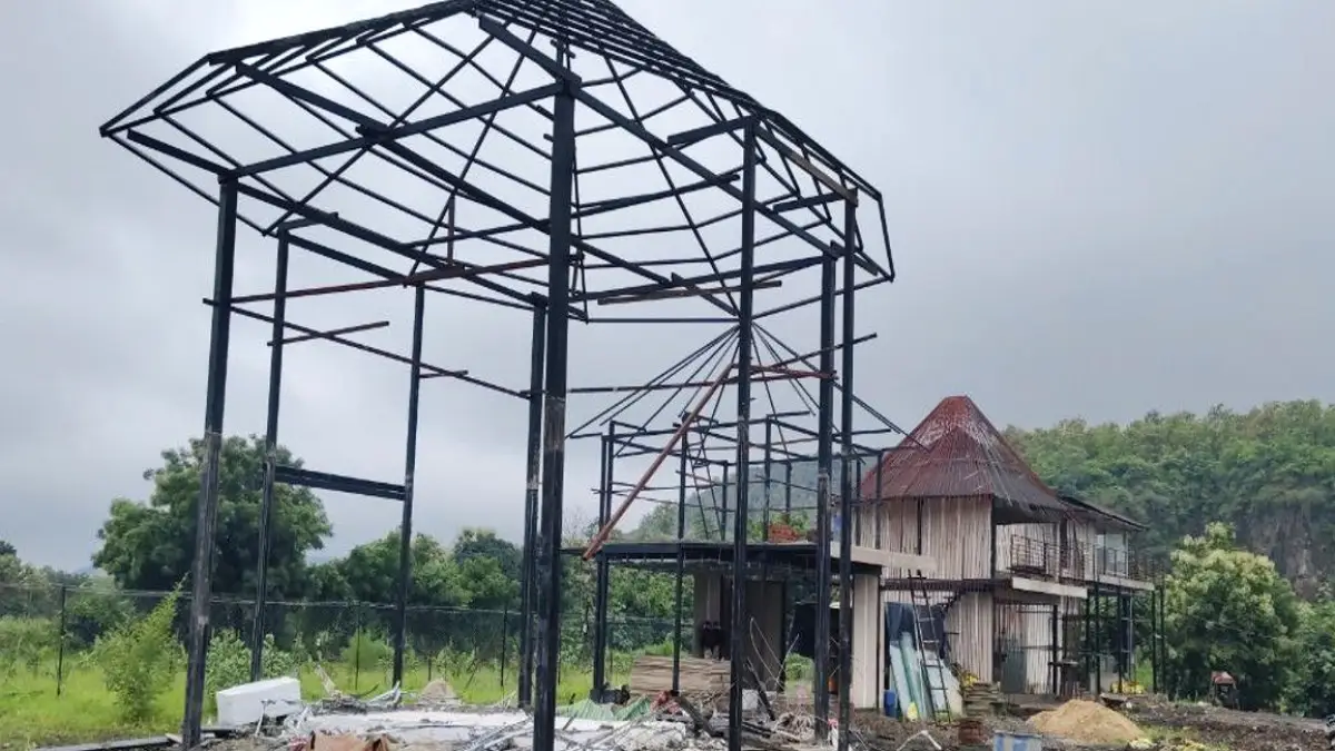 You are currently viewing एमपी के महू में निर्माणाधीन फार्म हाउस की छत गिरी, 5 की मौत; CM यादव ने किया 2-2 लाख आर्थिक सहायता देने का ऐलान …