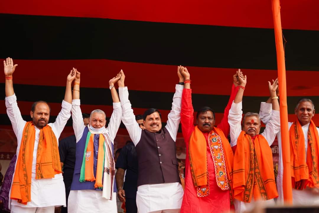 Read more about the article “इंदिरा, सोनिया, राहुल, प्रियंका नकली गांधी हैं …”: झारखंड में कांग्रेस और राज्य की हेमंत सरकार पर जमकर बरसे मुख्यमंत्री डॉ. मोहन यादव, कहा – हेमंत सोरेन और कांग्रेस ने मिलकर रांची को बना दिया कराची