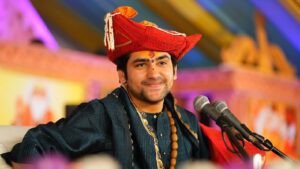 Read more about the article पंडित धीरेंद्र कृष्ण शास्त्री फिर सुर्खियों में, महाकुंभ में गैर हिंदुओं की एंट्री पर दिया बड़ा बयान; कहा – मेरे आंगन में तुम्हारा क्या काम?