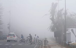 Read more about the article मार्च में अचानक लौटी ठंड: मध्यप्रदेश के कई शहरों में 10 डिग्री से नीचे गिरा तापमान, मौसम विभाग बोला पश्चिमी विक्षोभ का असर; अगले दो दिन और गिरेगा तापमान