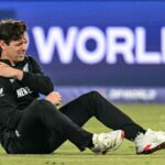 चैंपियंस ट्रॉफी 2025 फाइनल से पहले न्यूजीलैंड को बड़ा झटका, सेमीफाइनल में चोटिल हुए मैट हेनरी हो सकते है फाइनल से बाहर; साउथ अफ्रीका के खिलाफ फील्डिंग करते समय लगी थी कंधे पर चोट