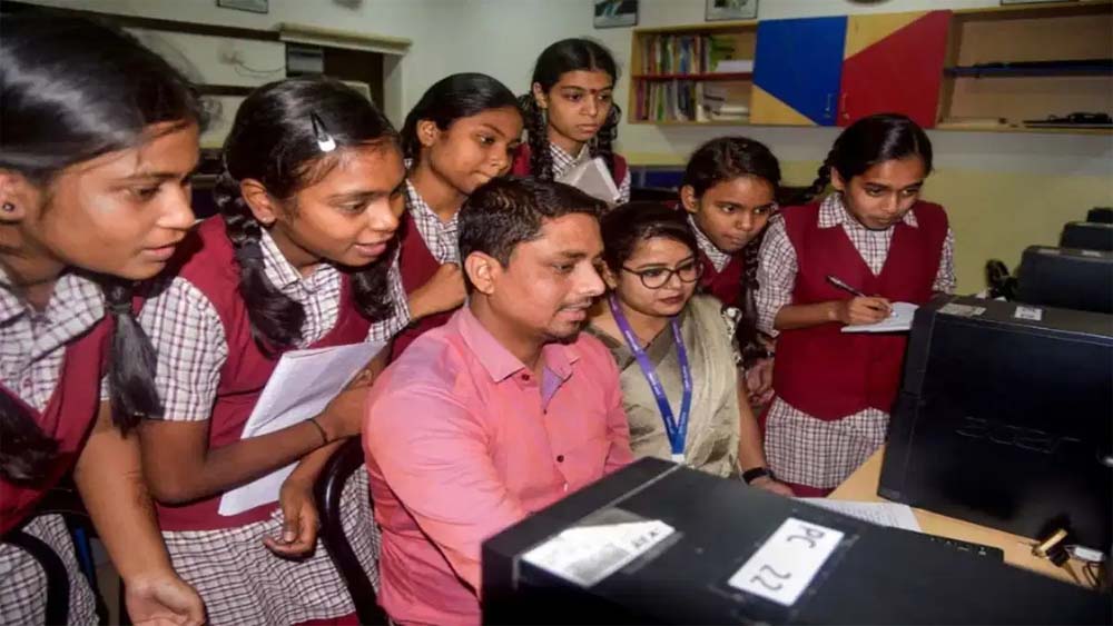 You are currently viewing मध्यप्रदेश में कक्षा 5वीं और 8वीं की बोर्ड पैटर्न परीक्षाओं के परिणाम घोषित, बालिकाओं का रहा शानदार प्रदर्शन; 1 लाख से अधिक स्कूलों के लगभग 23 लाख विद्यार्थी हुए परीक्षा में शामिल