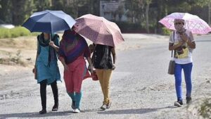 Read more about the article मध्यप्रदेश में एक बार फिर से गर्मी ने ली जोरदार दस्तक: 40 डिग्री के पार पहुंचे तापमान, छाते और टेंट से बचाव की जद्दोजहद!