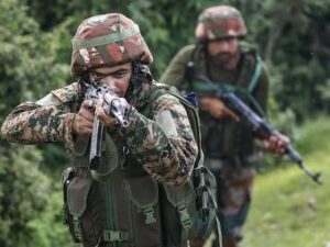 Read more about the article कश्मीर में बड़े स्तर पर छापेमारी, आतंकी मूवमेंट का इनपुट मिलने के बाद हुई कार्रवाई: शहबाज शरीफ ने खुद किया खुलासा, नूर खान एयरबेस और कुछ अन्य इलाकों पर हुआ था हमला!
