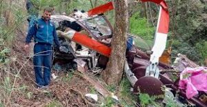 Read more about the article उत्तरकाशी में दिल दहला देने वाला हेलीकॉप्टर क्रैश: 7 में से 5 श्रद्धालुओं की दर्दनाक मौत, जंगल में गिरा मलबा; सीएम धामी ने जताया गहरा दुख