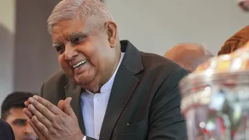 Read more about the article जगदीप धनखड़ ने दिया इस्तीफा, कार्यकाल खत्म होने से दो साल पहले पद छोड़ा: अब उप-राष्ट्रपति चुनाव की प्रक्रिया शुरू, अगले 72 घंटों में जारी होगा शेड्यूल!