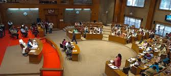 You are currently viewing भोपाल नगर निगम की बैठक में हंगामा, नामकरण प्रस्तावों और 25 करोड़ के विसर्जन कुंड पर गरमाई बहस; ओल्ड अशोका गार्डन अब ‘राम बाग’, और विवेकानंद पार्क चौराहा बनेगा ‘विवेकानंद चौक’