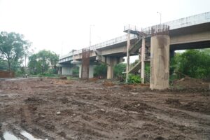 Read more about the article कलेक्टर श्री सिंह ने लोकनिर्माण विभाग और लोक निर्माण विभाग की सिंहस्थ डिवीजन के कार्यों का निरीक्षण किया