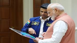 You are currently viewing कैप्टन शुभांशु शुक्ला ने सोमवार शाम को प्रधानमंत्री नरेंद्र मोदी से मुलाकात की