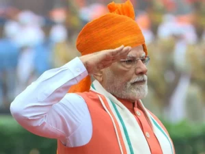 Read more about the article लाल किले से पीएम मोदी 12वीं बार फहराया तिरंगा, 79वें स्वतंत्रता दिवस पर 104 मिनट तक देश को किया संबोधित; ऑपरेशन सिंदूर से GST रिफॉर्म तक किए बड़े एलान!