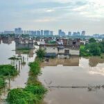 दिल्ली-NCR में बाढ़, नोएडा के कई सेक्टर डूबे