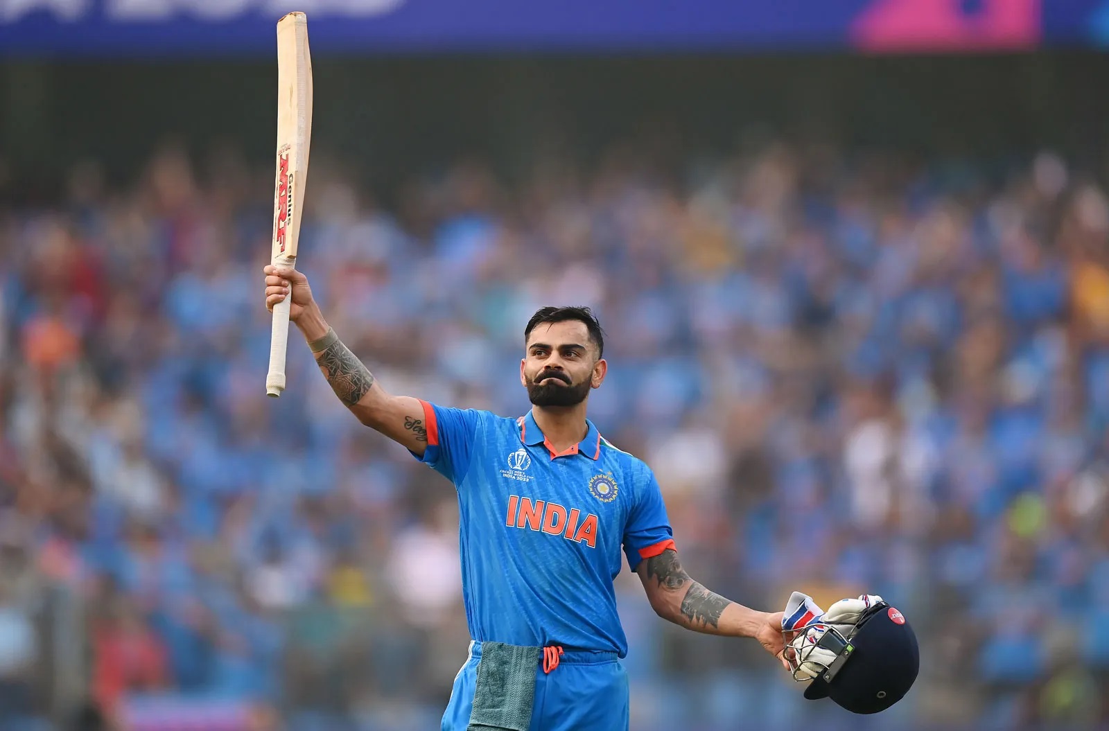 You are currently viewing कोहली ने BCCI से लंदन में फिटनेस टेस्ट देने की अनुमति मांगी