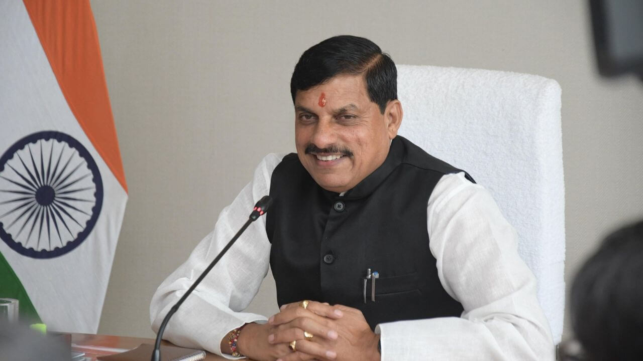 Read more about the article नॉर्थ–ईस्ट की ओर बढ़ेंगे CM डॉ. मोहन यादव, 5 अक्टूबर को गुवाहाटी में निवेशकों से करेंगे सीधा संवाद; CM मोहन यादव की पहल से खुलेंगे विकास और रोजगार के नए दरवाजे!