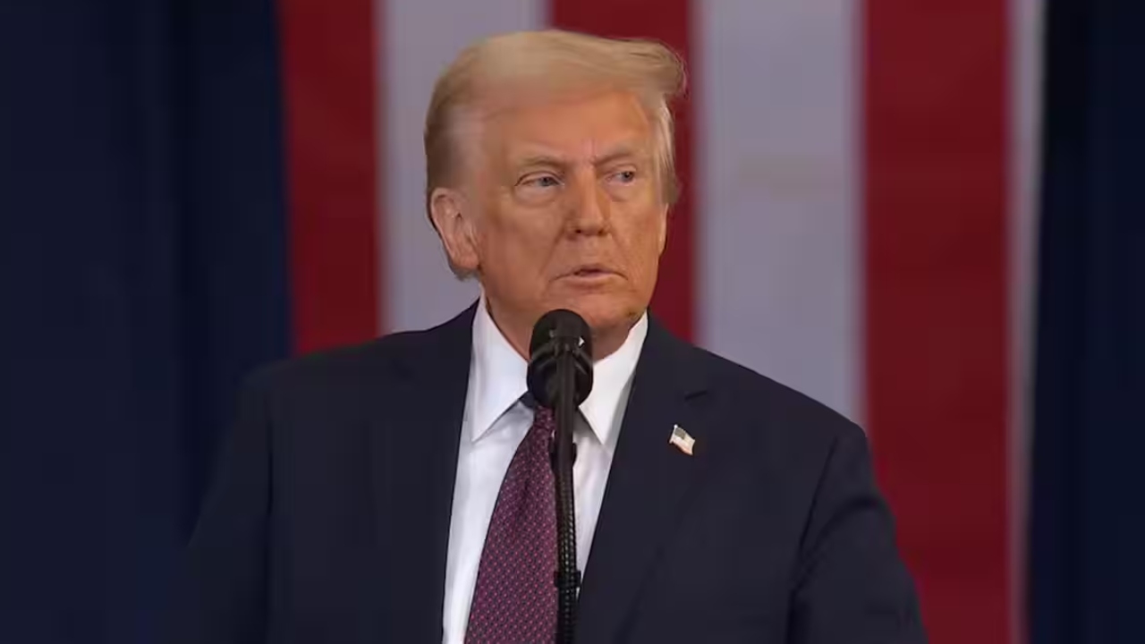 You are currently viewing क्या भारत पर से हट जाएगा 25% टैरिफ? ट्रंप के मंत्री ने दिए संकेत, जानिए क्या कहा