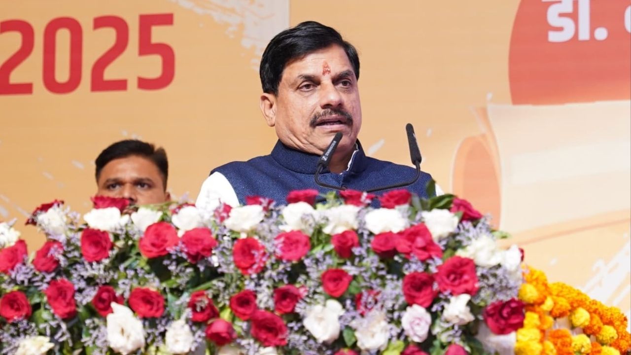 सीएम मोहन यादव गुवाहाटी में राष्ट्रीय वस्त्र मंत्री सम्मेलन में होंगे शामिल, एमपी की टेक्सटाइल नीति को राष्ट्रीय मंच पर करेंगे प्रस्तुत