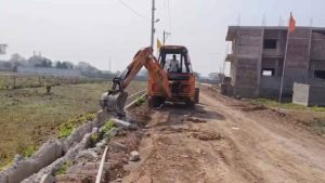 Read more about the article राजनांदगांव में अवैध प्लाटिंग पर चला बुलडोजर, जिला प्रशासन ने अतिक्रमण को लेकर की कार्रवाई