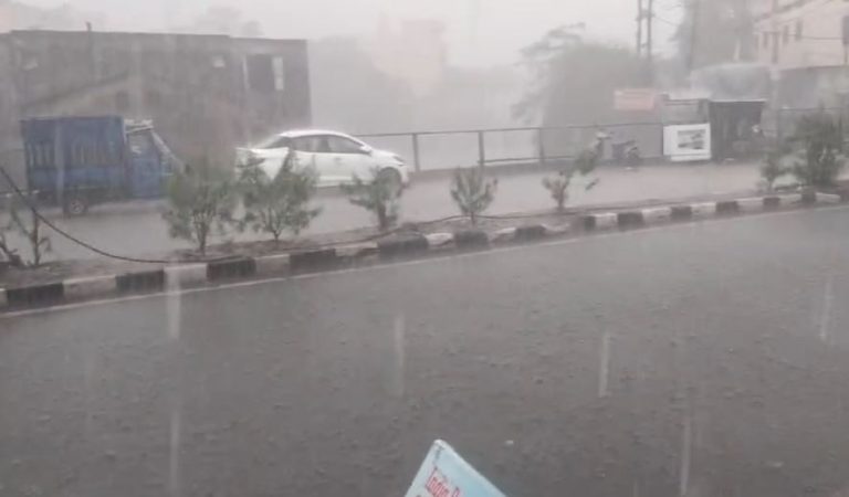 MP में मौसम का यू-टर्न: 42 जिलों में बारिश-आंधी, 12 जिलों में ओले; फसलों को नुकसान