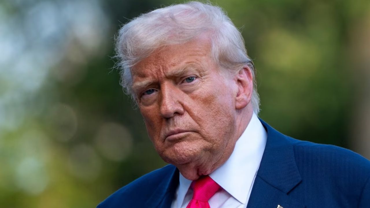 You are currently viewing अमेरिका-ईरान में 2 हफ्ते का सीजफायर, US में किस वजह से उठने लगी ट्रंप के इस्‍तीफे की मांग?