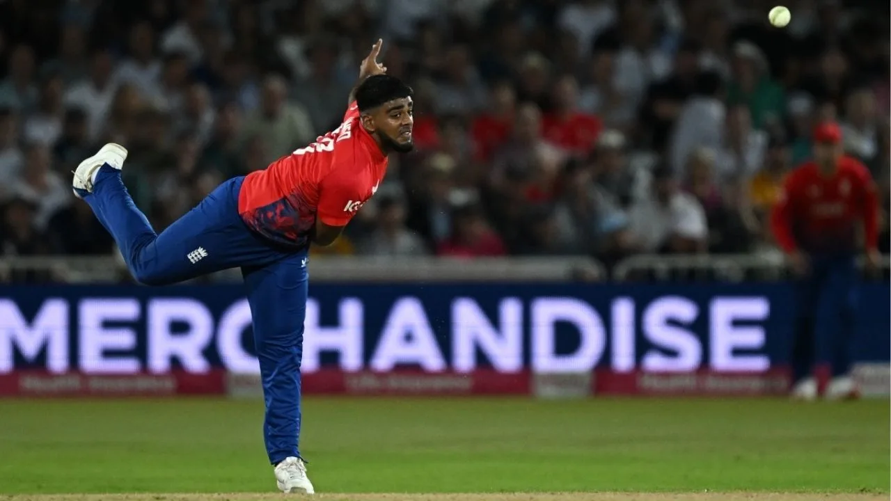 You are currently viewing IPL 2026 में पाकिस्तानी मूल के खिलाड़ी की एंट्री, इस टीम में हुआ शामिल