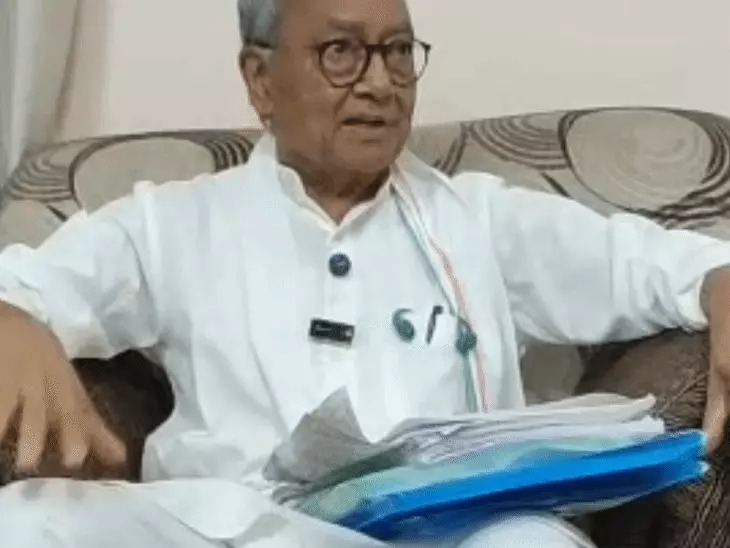 You are currently viewing उज्जैन पहुंचे दिग्विजय सिंह, राम मंदिर ट्रस्ट पर साधा निशाना: चंपत राय के खिलाफ कार्रवाई की मांग, कांग्रेस चलाएगी जनजागरण अभियान
