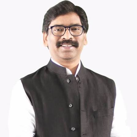 Read more about the article हेमंत सोरेन के आवास के बाहर प्रदर्शन पर सियासत तेज: मंत्री ने लगाया हत्या की कोशिश का आरोप, CM बोले- छात्रों की आड़ में राजनीति कर रहा विपक्ष