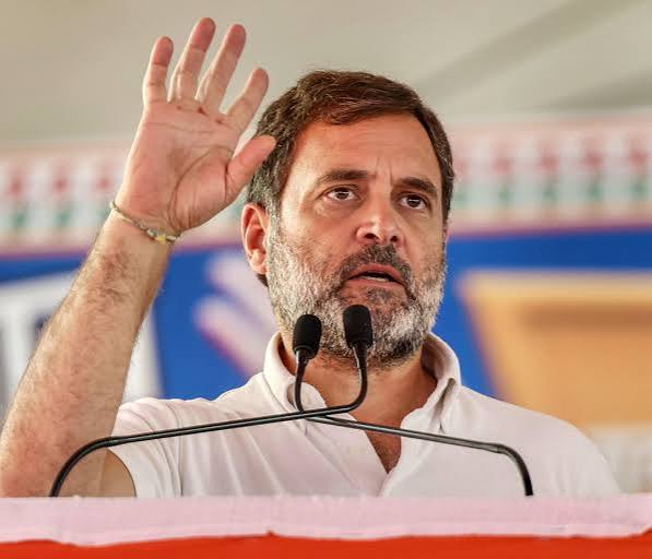 You are currently viewing खड़गे के मंच शुद्धिकरण पर राहुल का BJP-RSS पर हमला: बोले- मनुवादी सोच को बढ़ावा दिया जा रहा, कांग्रेस करेगी देशभर में सत्याग्रह